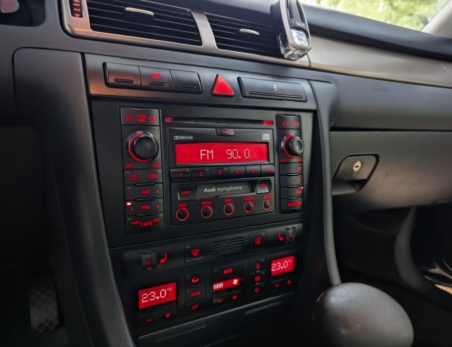 Продам ауді а6 2001