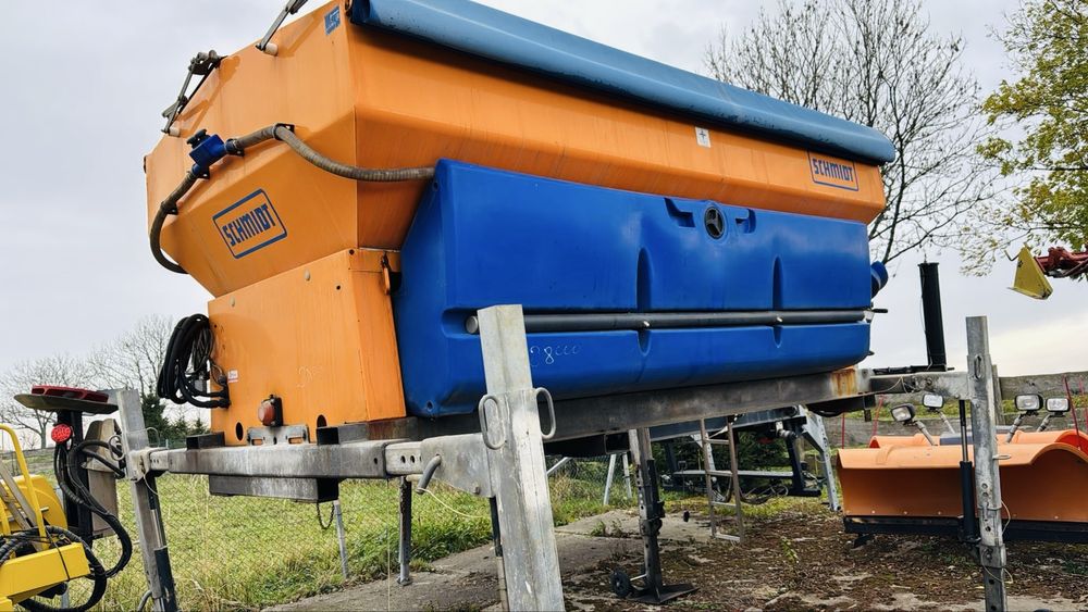 Solarka Piaskarka Posypywarka SCHMIDT STRATOS S60-36