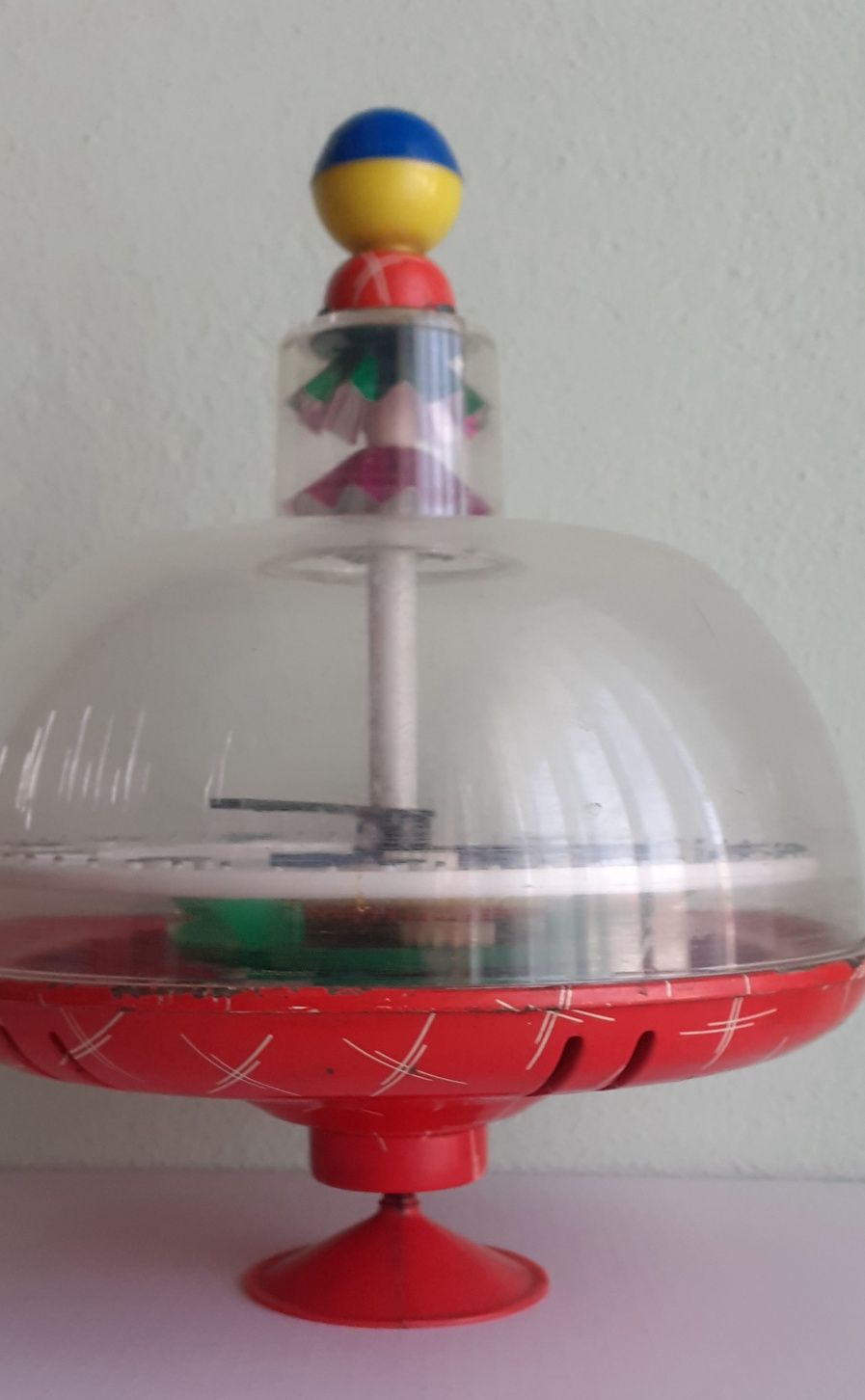 Brinquedo antigo.  Japonês ou alemão.