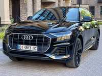 Продам Audi Q8 Quattro, 50 TDI Official в состоянии нового !