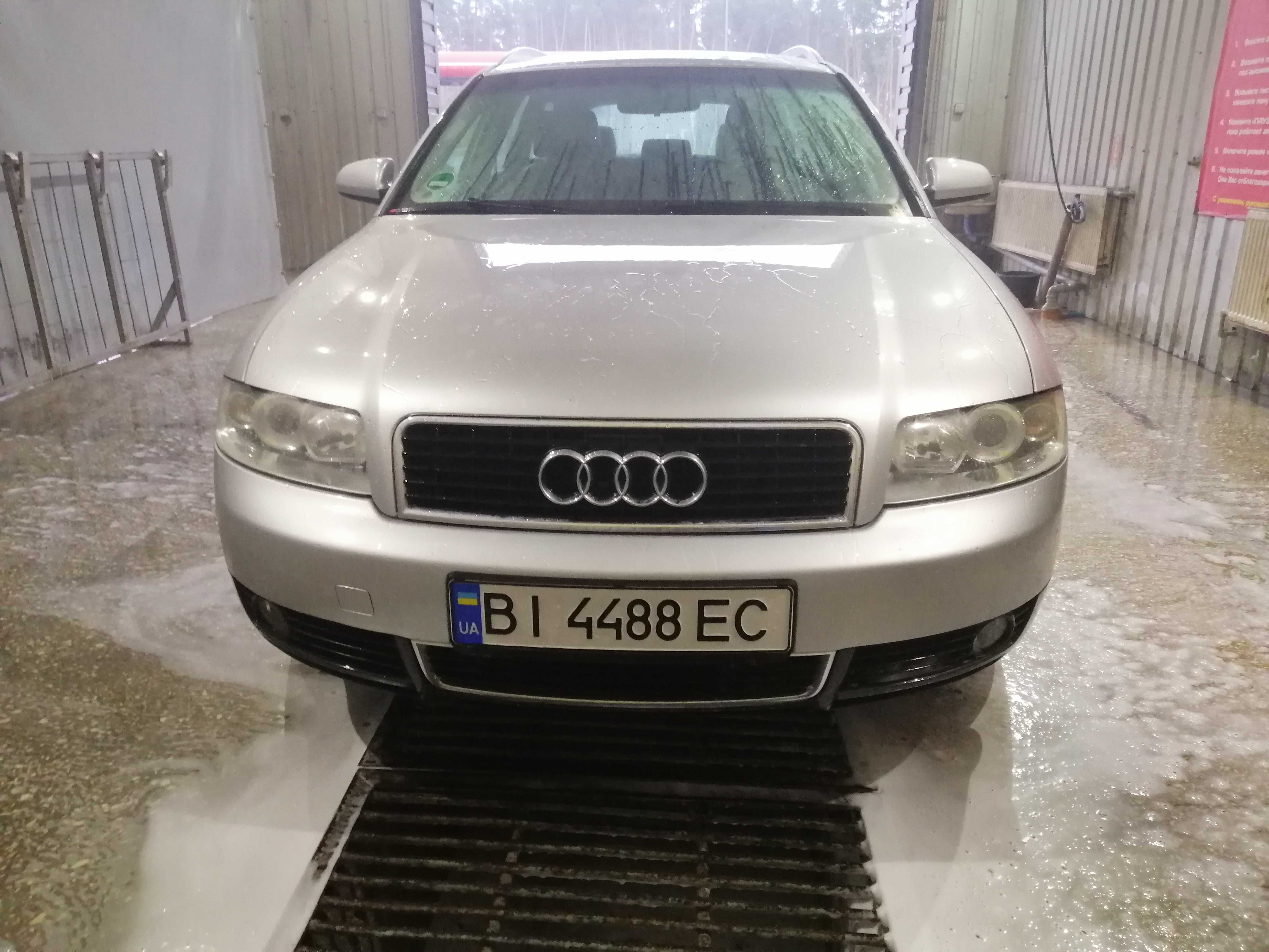 Audi A4 2,0 пакет S-Line