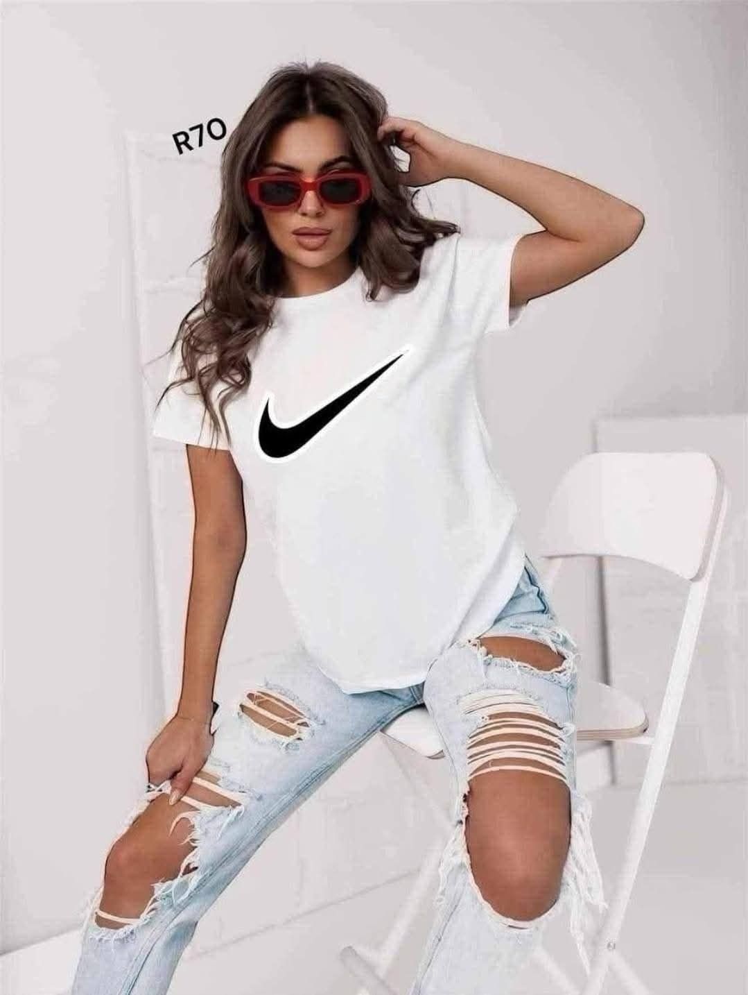 Koszulki damskie Nike Puma Guess Tommy Hilfiger Boss itp