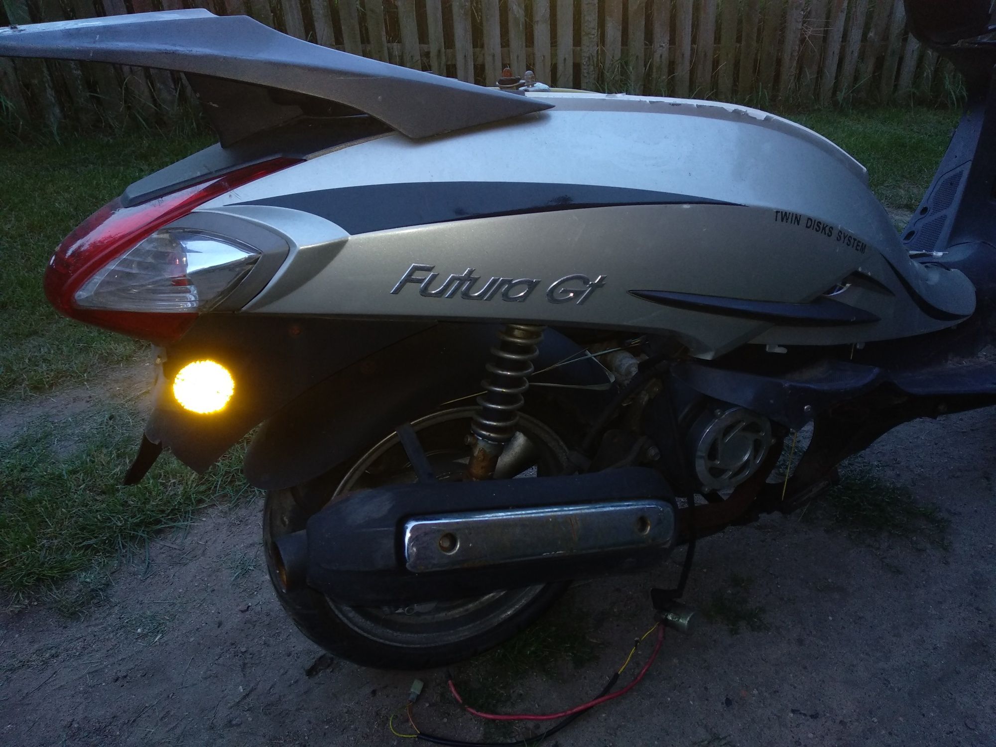 Futura GT 125 gy6 na części