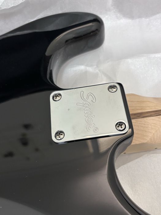 Squier by Fender Sonic Stratocaster Electric Guitar