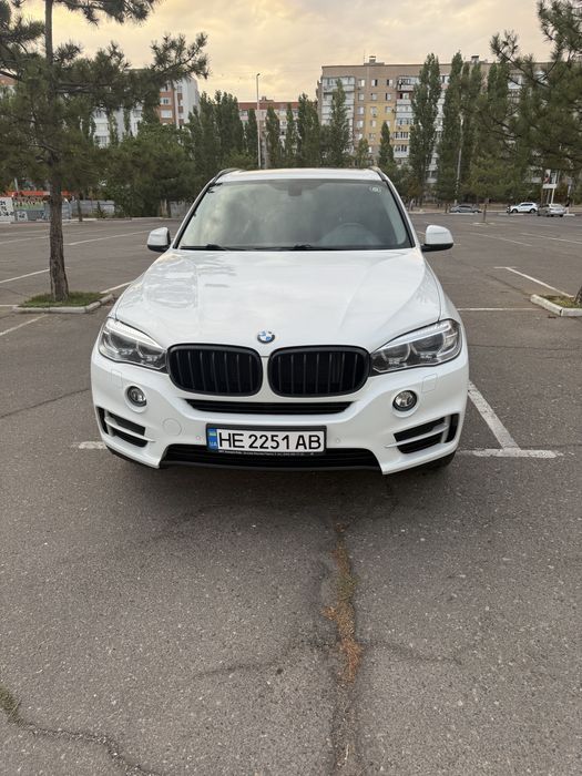 Продаю свій автомобіль .