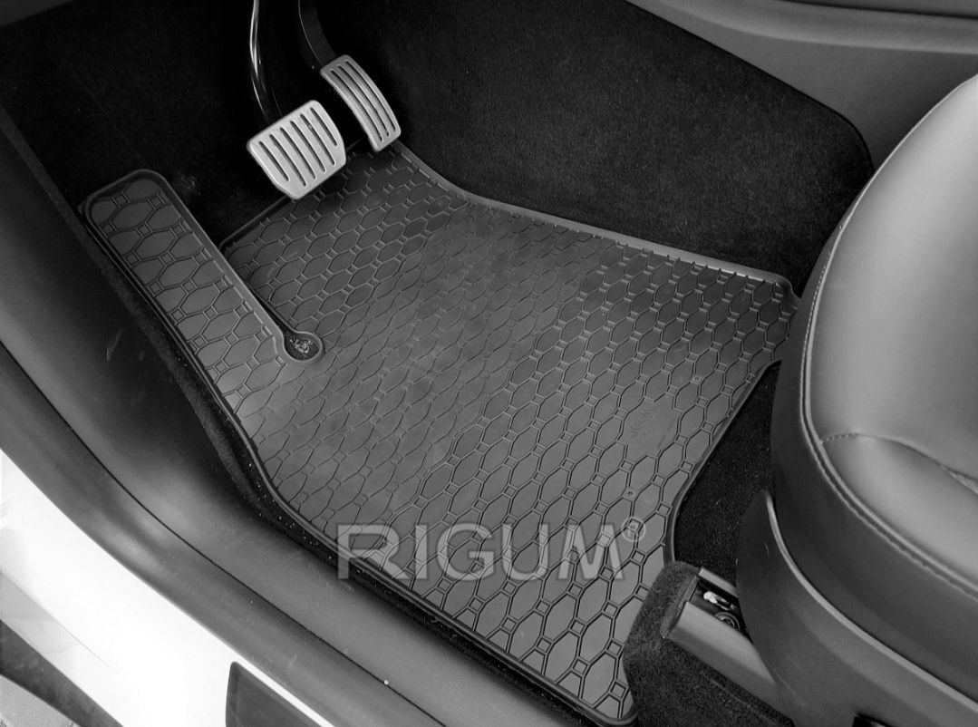 Tesla Model Y У Тесла Гумові Коврики килимки поліки резинові 08/21-