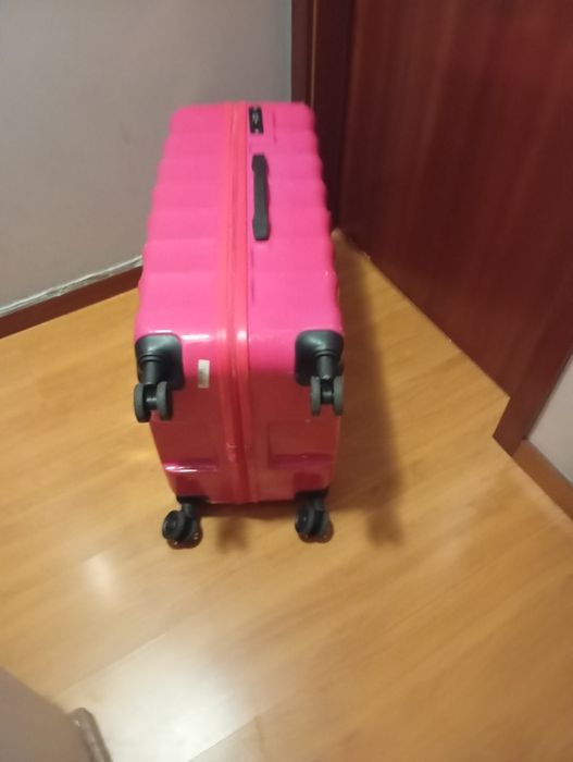 Vendo mala de viagem, mala de porão