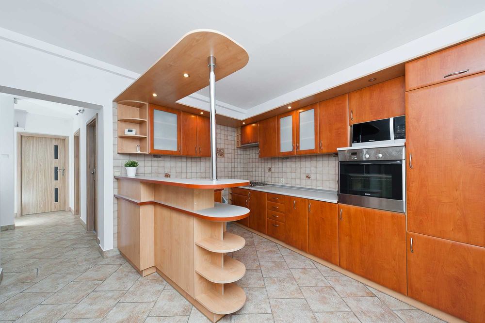 REZERWACJA Balkon PARKING Pociąg, Idealny dla: AGH, UR, UKEN