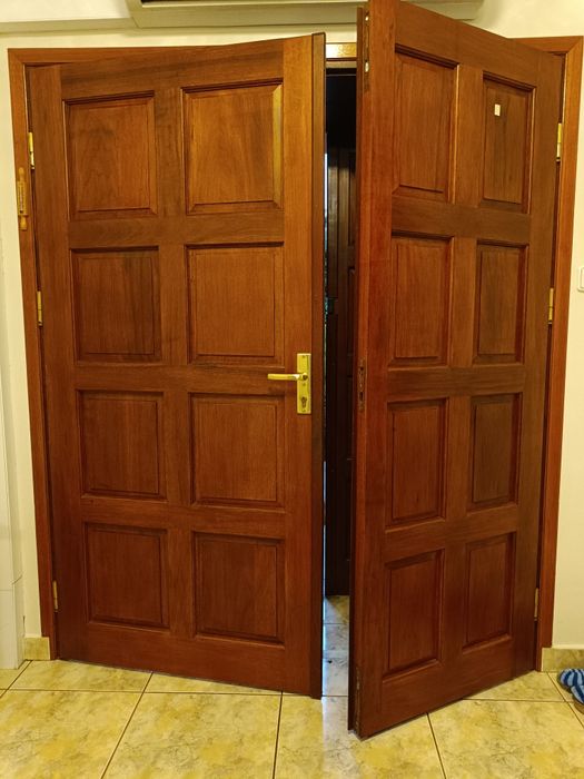 Drzwi zewnętrzne drewniane  drewno mahoń podwójne