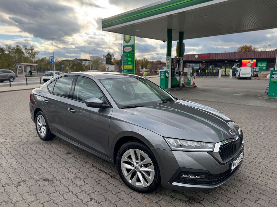 Skoda Octavia Skoda Octavia 2023 – stan idealny, tylko 15 680 km! Garażowana!