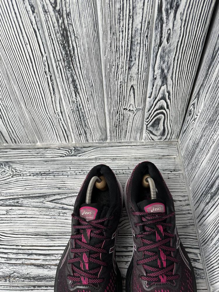 Кросівки - Asics Gel-Kayano 40р