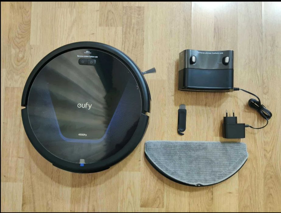 Eufy G50 – hybrydowy robot sprzątający 2 w 1 z mopowaniem.