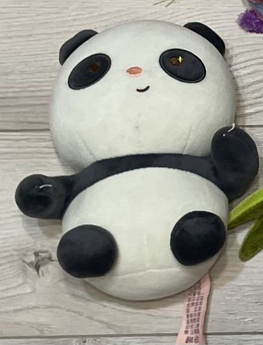 Мʼяка іграшка панди