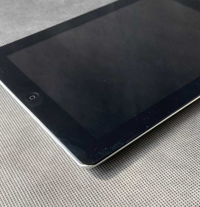 Apple iPad 4 32 Gb LTE + Wi-Fi