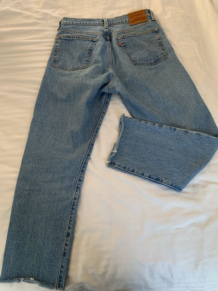 Jeansy Levi’s model 501, rozmiar W28, L26