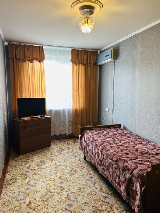 Продаж 2 кімнатноі квартири на Кондратьєва. Є відновлення  .