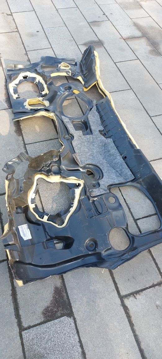 Mercedes E W 213 komplet dywan kierowca pasażer wygłuszenie