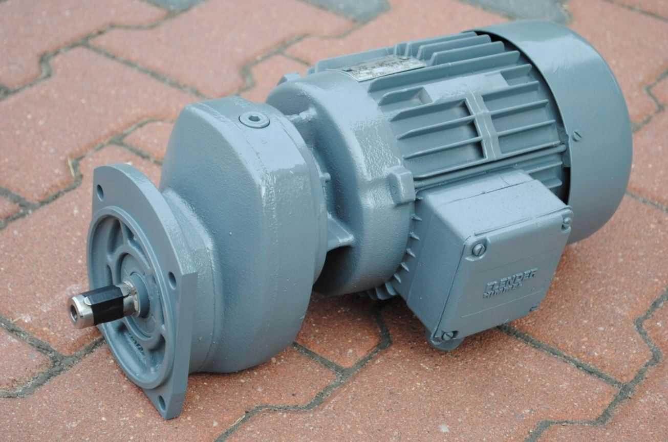 Motoreduktor kołnierzowy 0.75kw. 500obr.. FLENDER