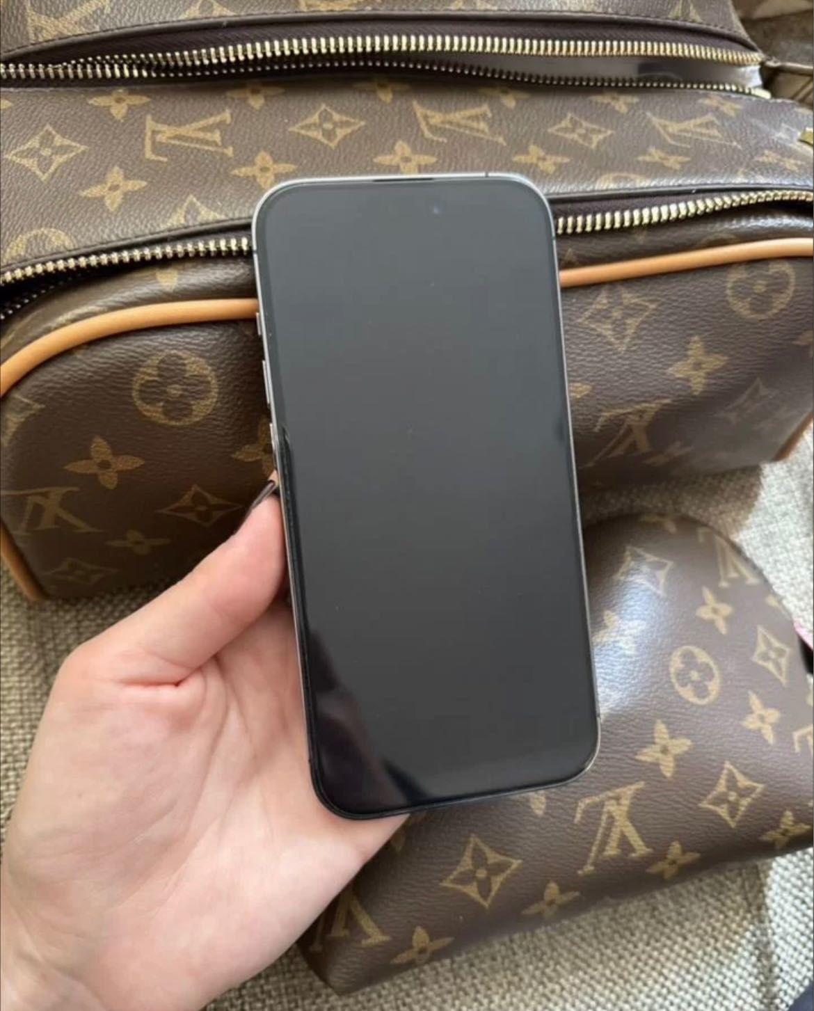 Продам iPhone 14 Pro 128