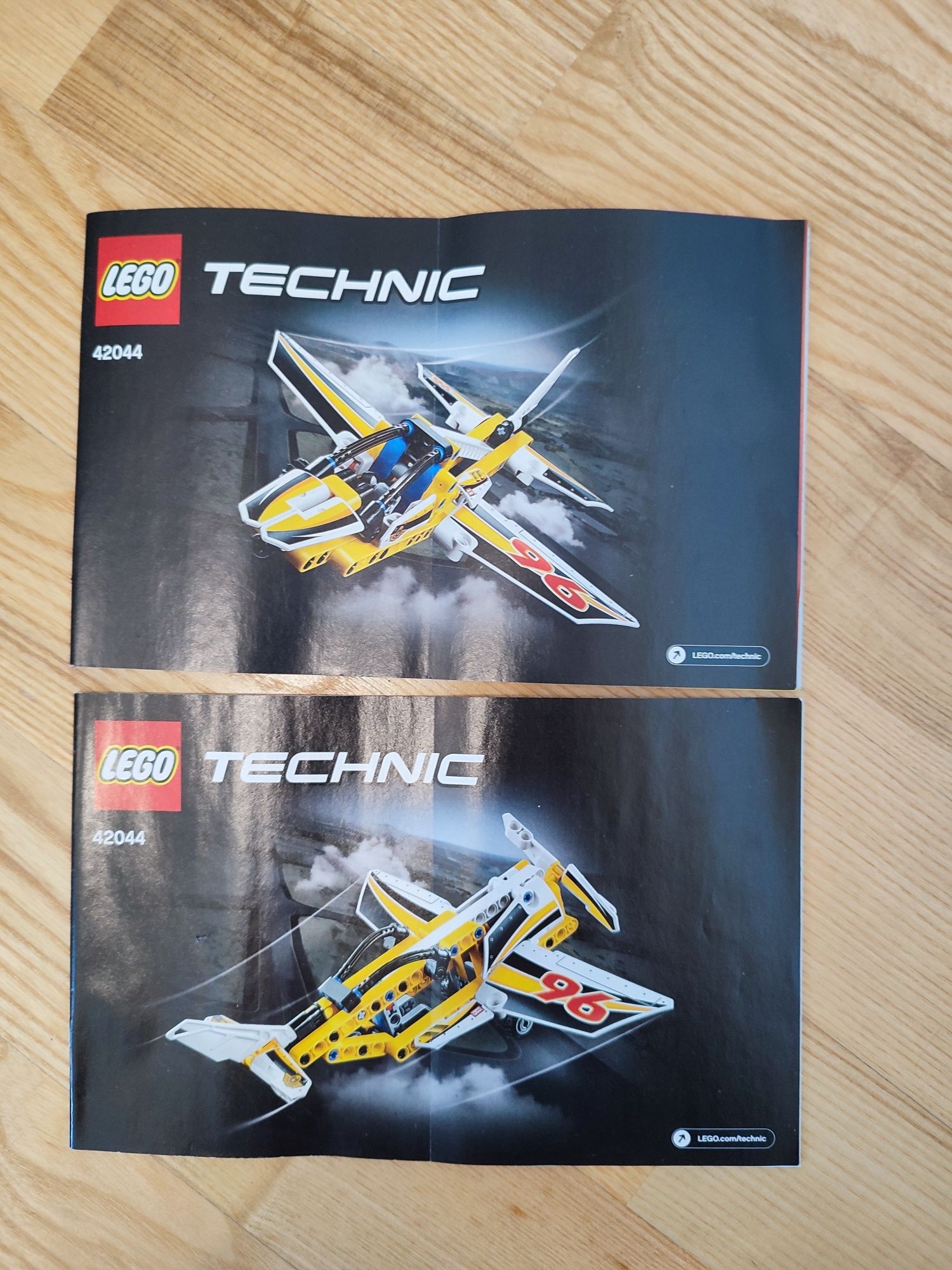 Zestaw LEGO technic 42044 Odrzutowiec