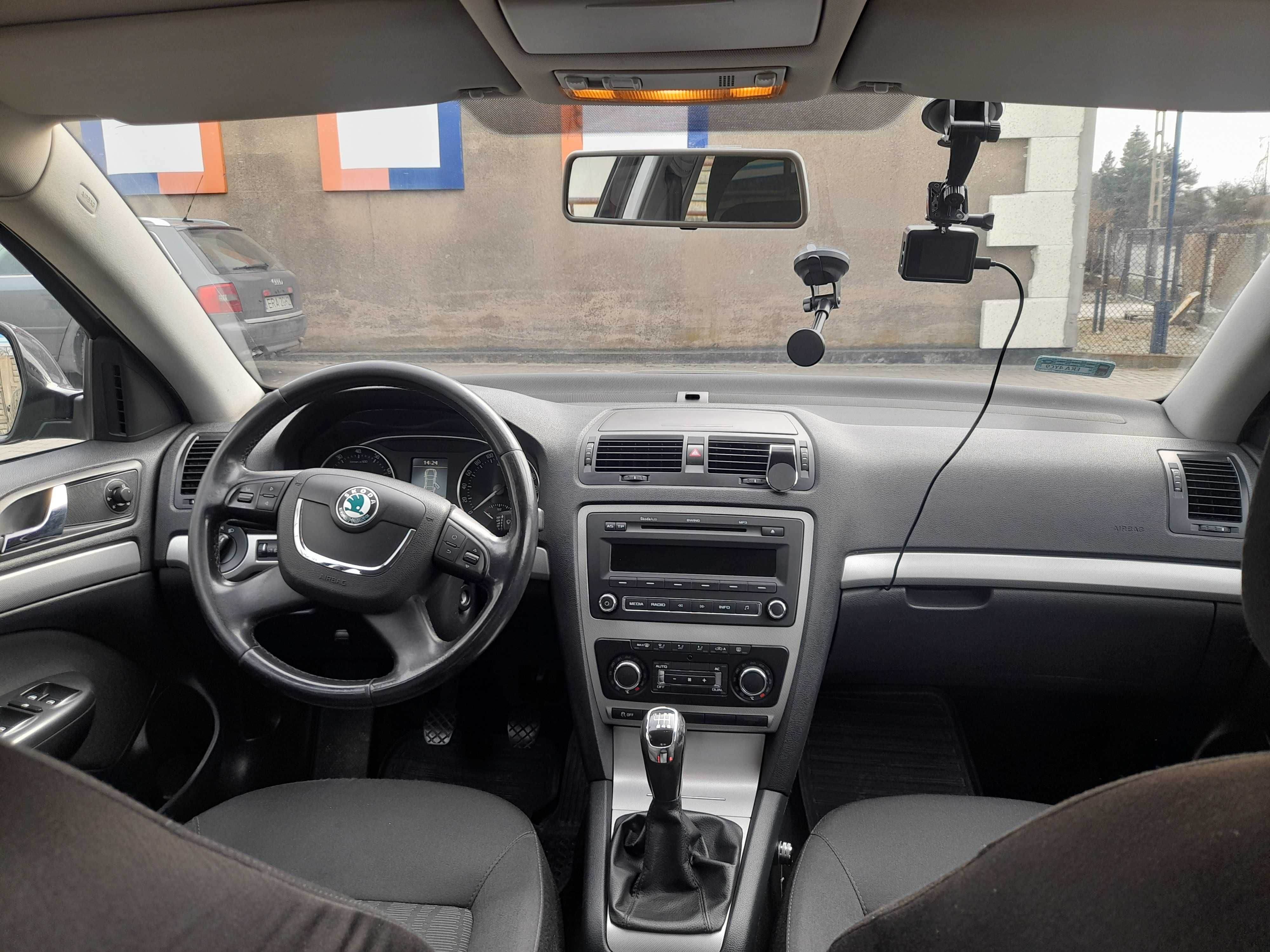 Skoda Octavia 2 lift 1.8 tsi 160 KM 2010r salon Polska ważne opłaty