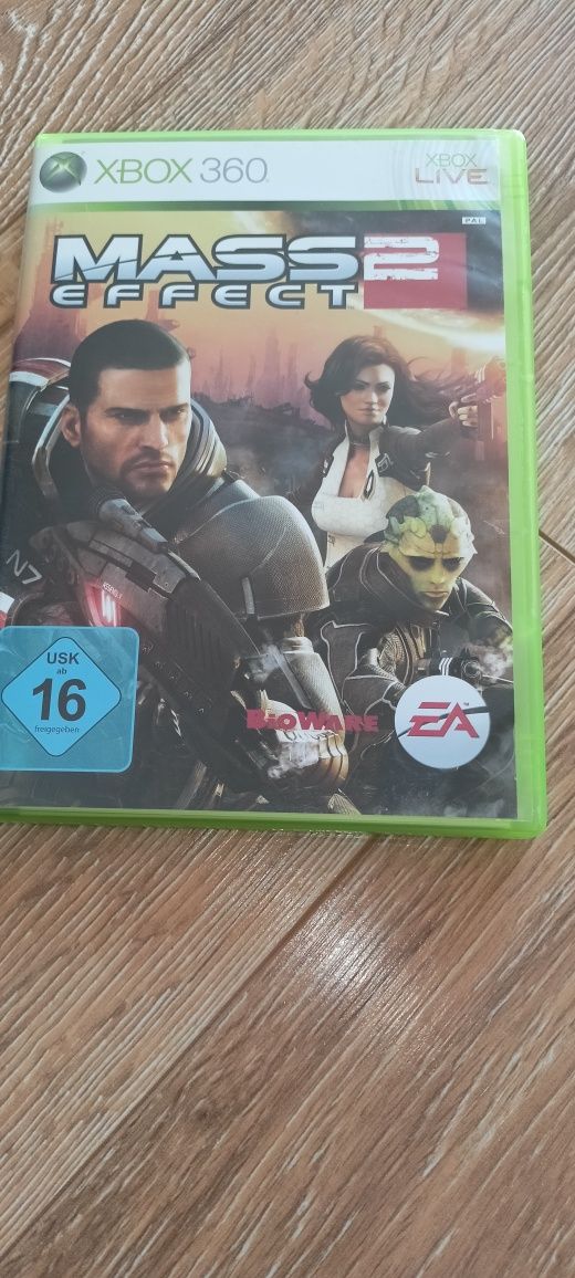 Sprzedaję gry na Xbox 360, ponieważ mi się zepsuł.