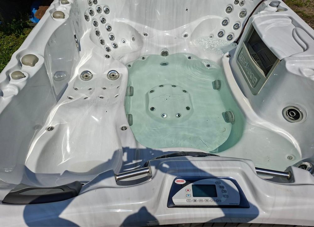 Jacuzzi sundance maxxus armstark 880