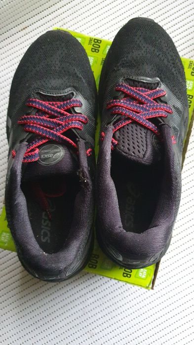 Кроссовки ASICS чёрные размер 38