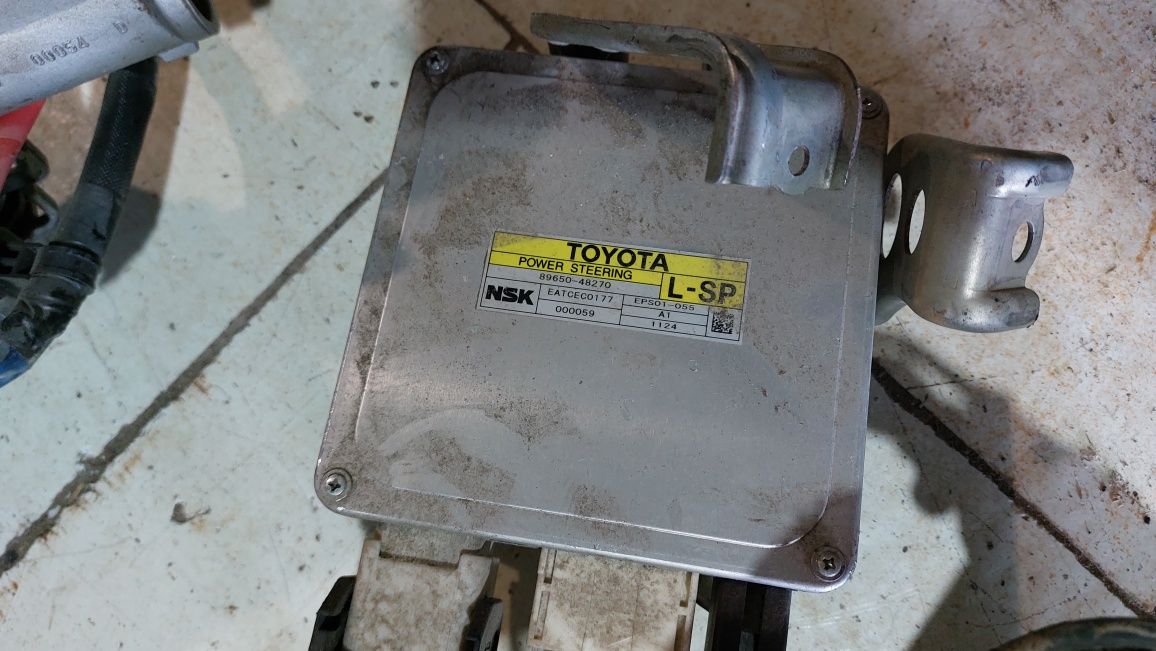 Toyota Highlander 08-13г.в колонка вал механизм руля электроусилитель