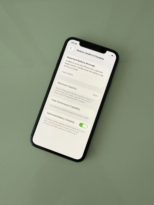 Apple iPhone 11 pro 64GB 100% “cinzento” + capa e carregador