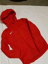 Футбольная ветровка ,легкая куртка Nike.Oригинал.11-13 лет.