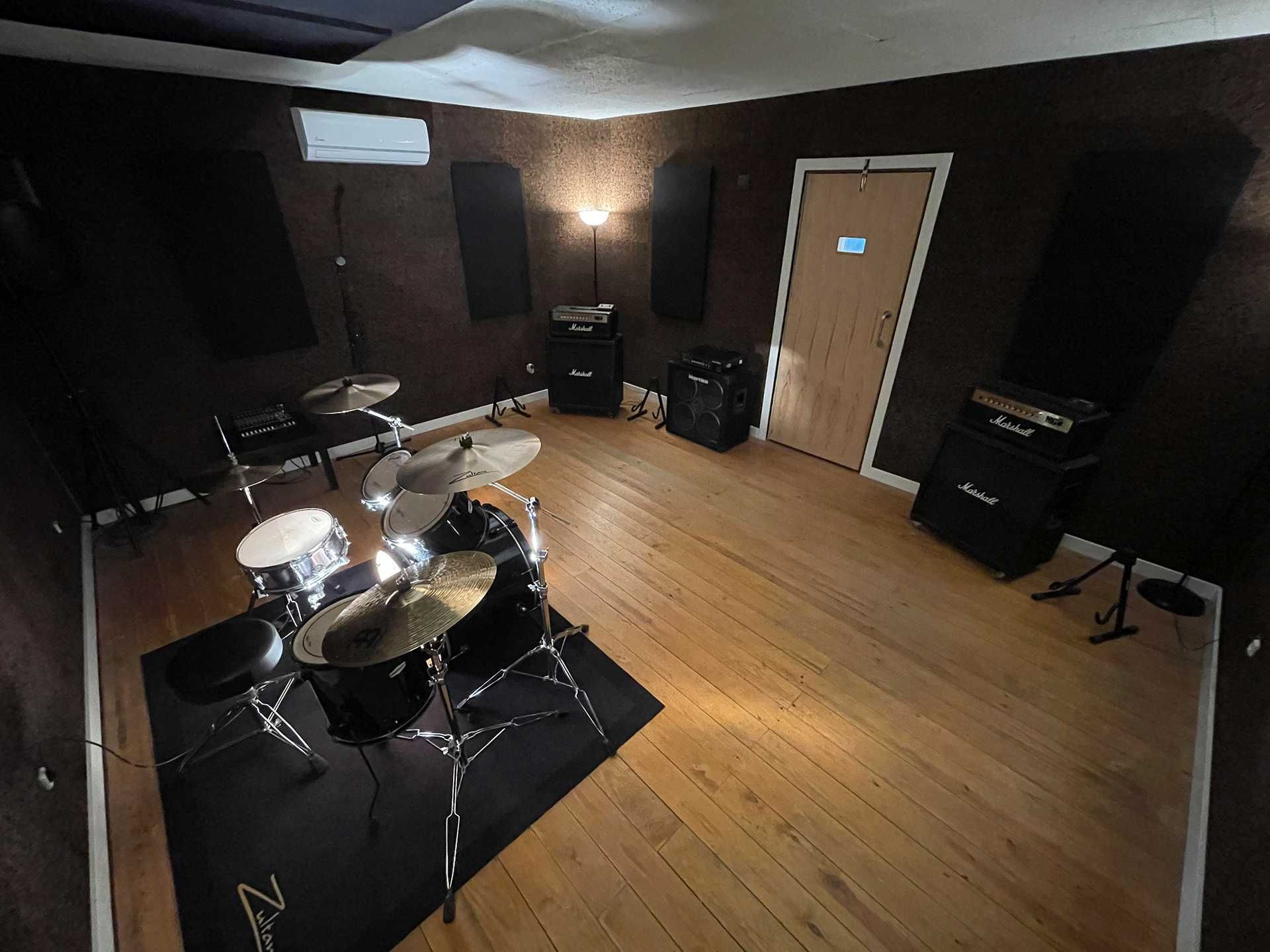 Rockpit Studios - estúdios ensaio (lisboa/odivelas)