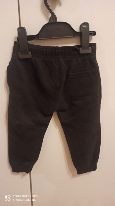 Spodnie dresowe dresy czarne chłopięce z gumką r.86/92