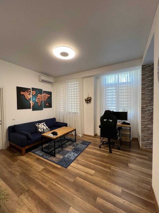 Продам 3-к квартиру  Победа, ЖК Акварель