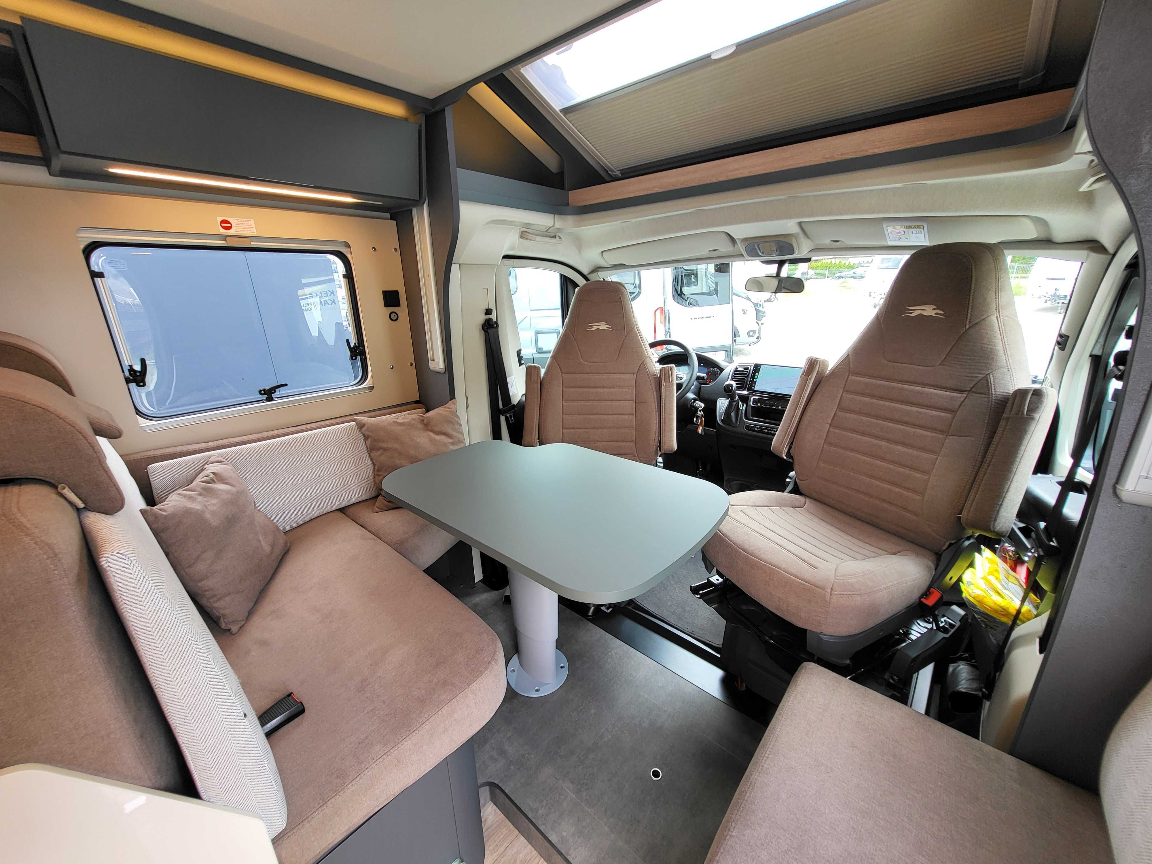 Kamper Premium półintegra 2025 Laika Kosmo L319 4-os Automat Gliwice