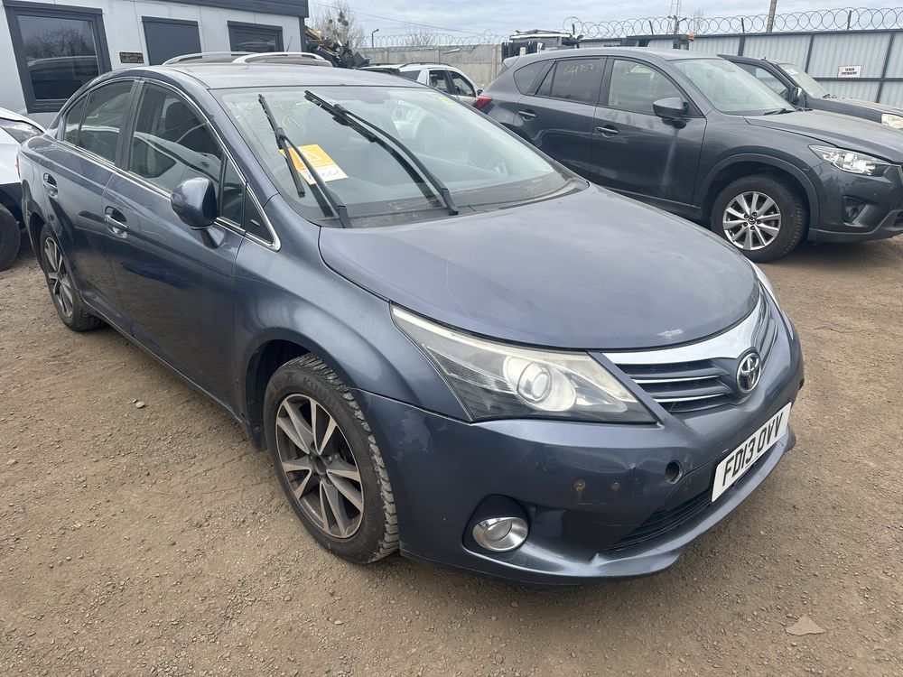 Toyota Avensis silnik 2.0 D-4D 2013r,Anglik