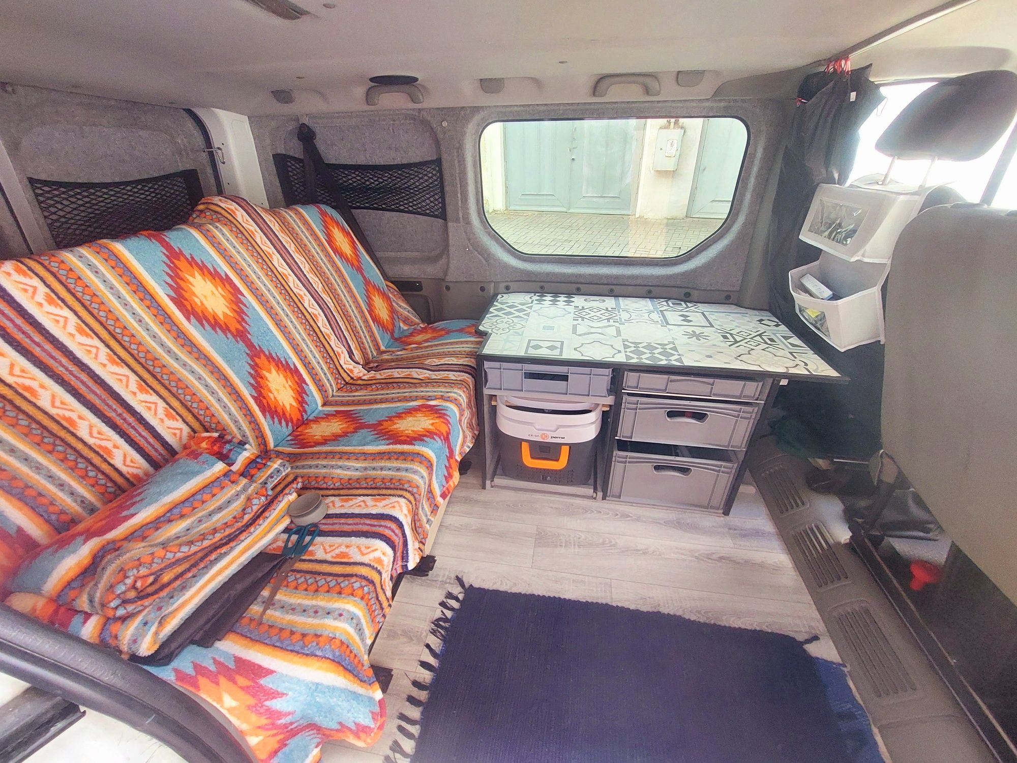 Opel Vivaro 2.0 benzyna + LPG kamper