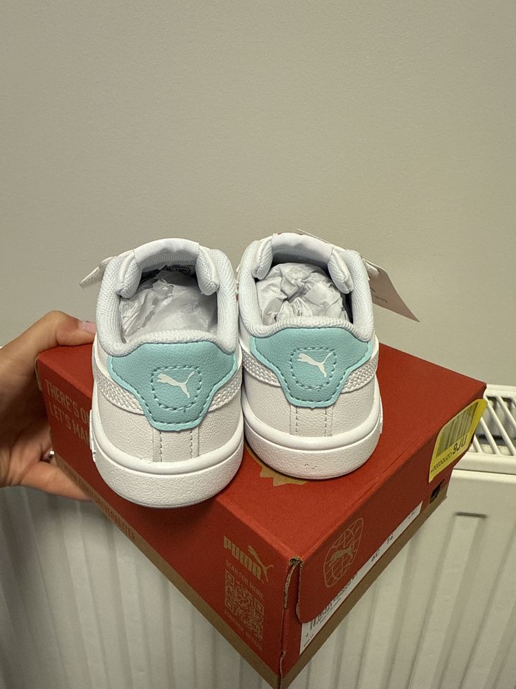Nowe buty Puma Smash rozmiar 22