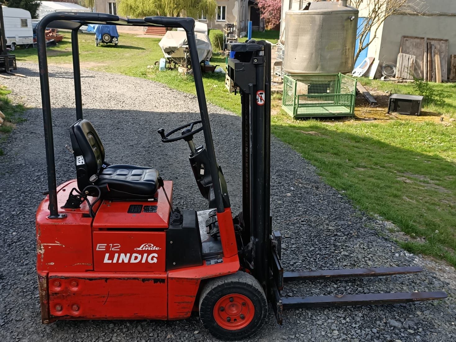 Wózek widłowy elektryczny Linde e12 95rok