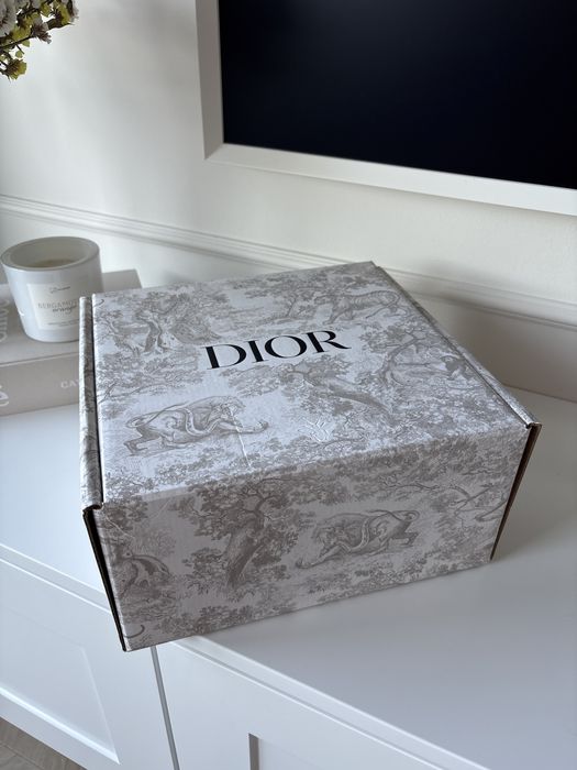 Pudełko kartonowe prezentowe Dior jednostronne