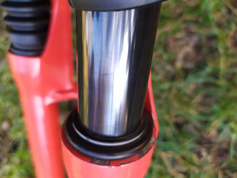 ROCK SHOX  JUDY XC  HYDRACOIL amortyzator przód 26'' Polecam