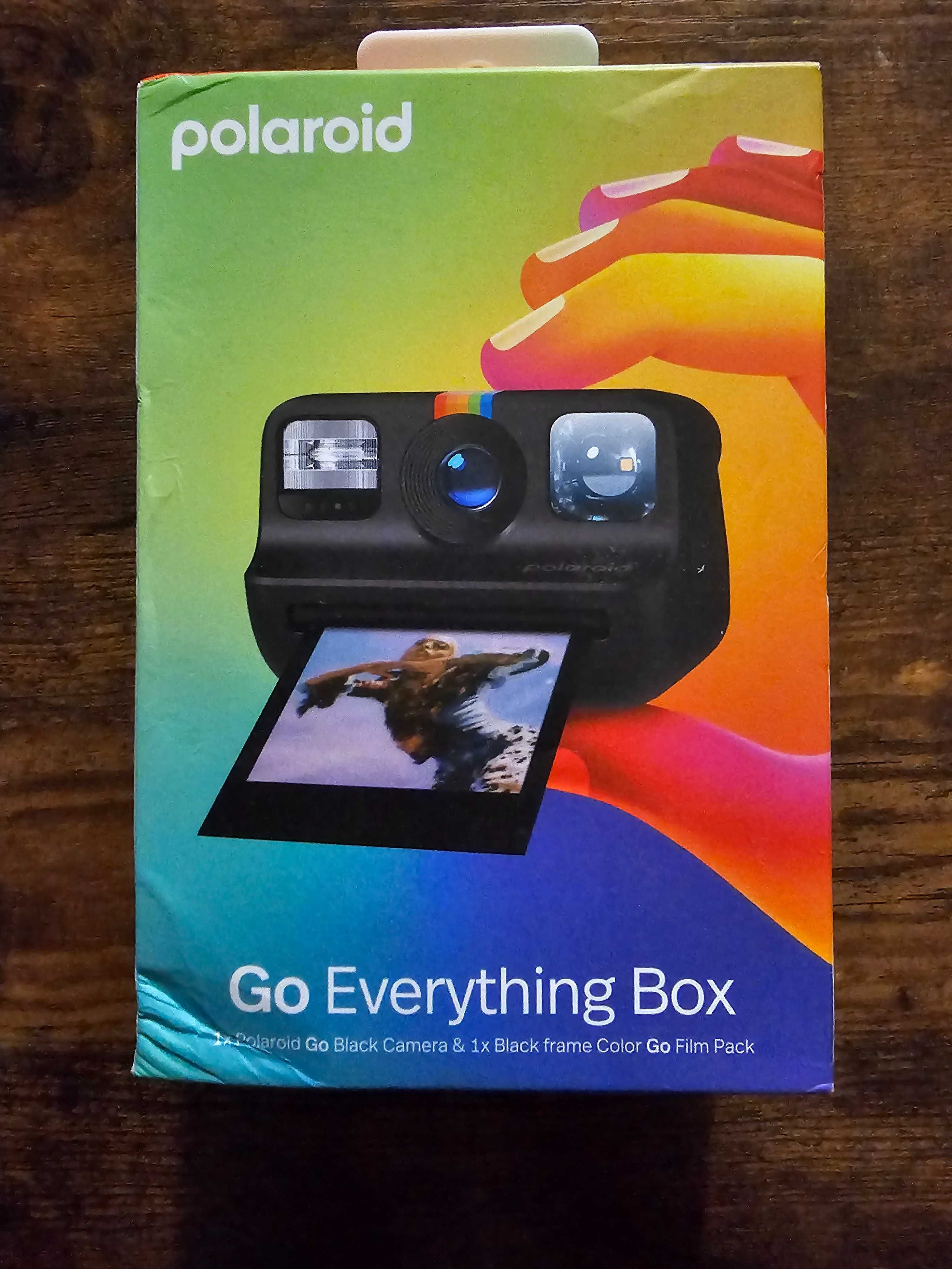 Klasyczny aparat natychmiastowy Polaroid Go E-box Black