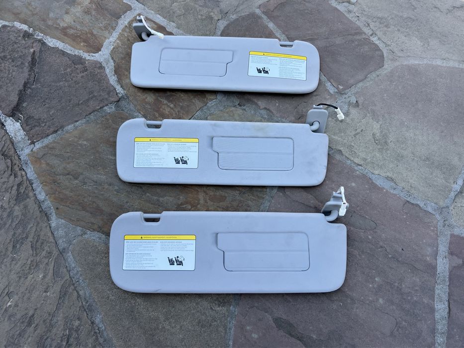 Tesla Model Y молдинг зовнішній задній лівий