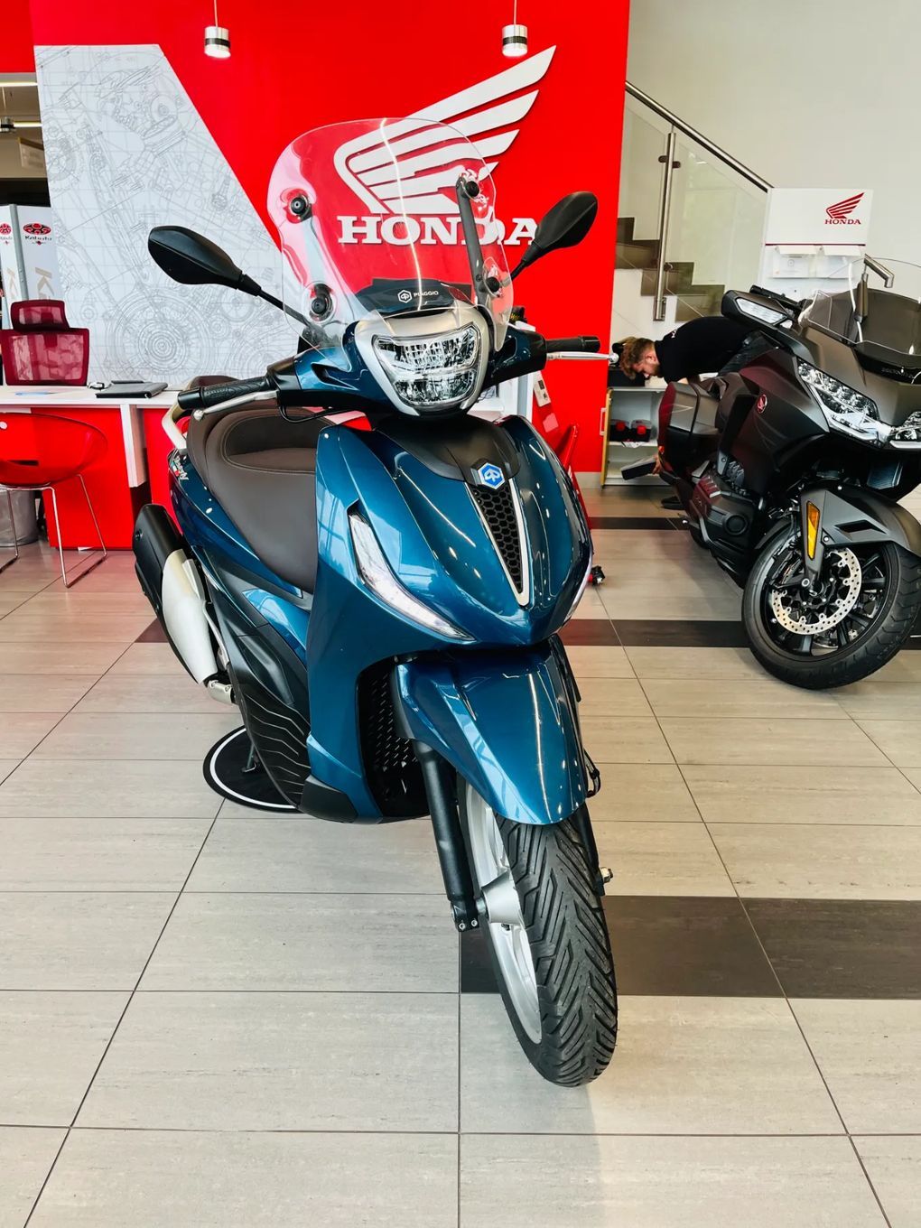Piaggio Beverly 400HPe  !!! Pierwszy właściciel, salon Polska !!!