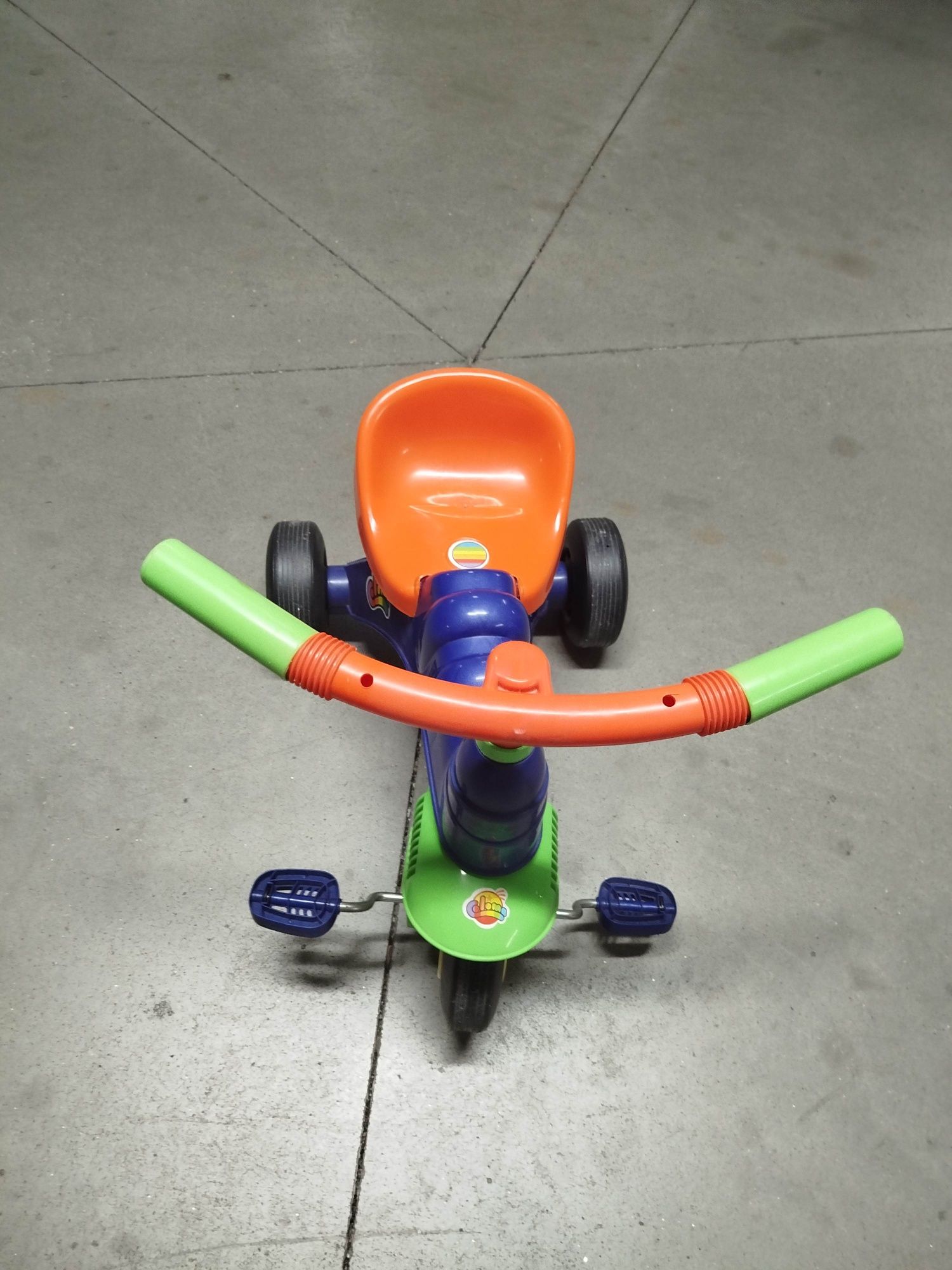 Triciclo ótimo estado