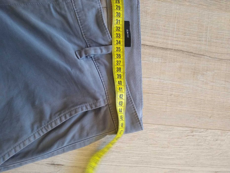 spodnie chinosy hugo boss OKAZJA 36