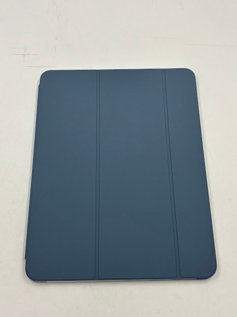 etui apple ipad 13 pro 7. generacji mwk43zm/a smart folio denim