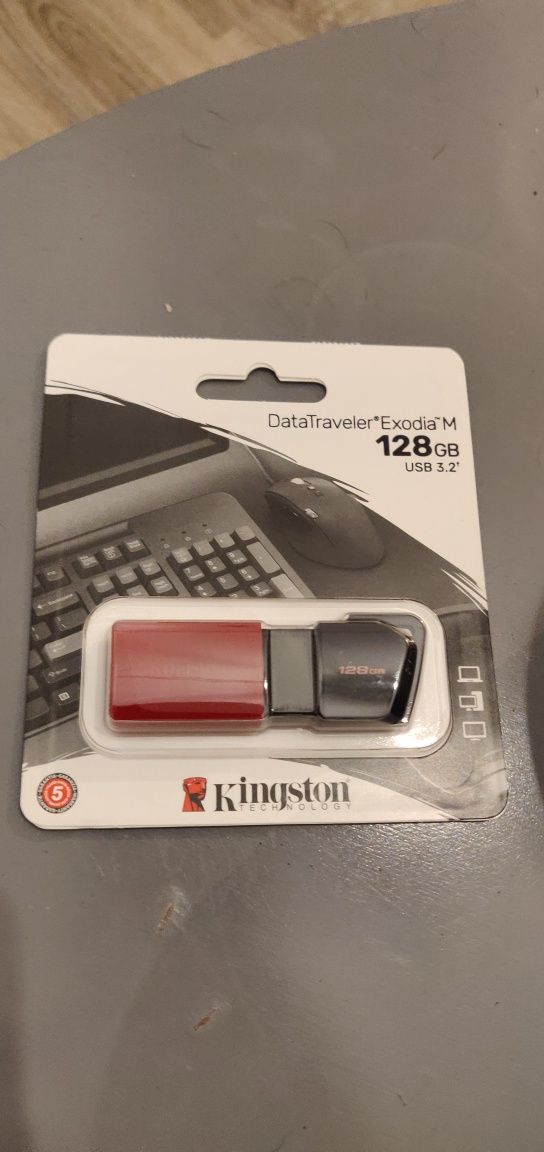Pendrive Kingston pojemność 128 gb pamięć przenośna USB 3.2