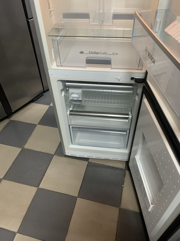 Холодильник Bosch 430