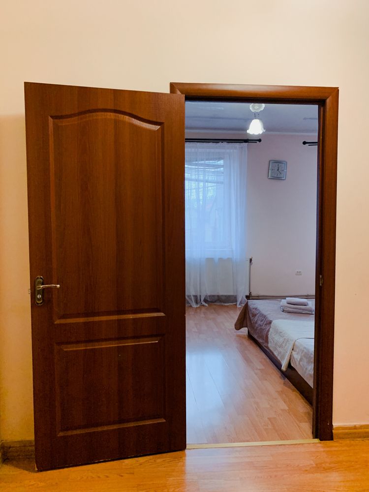 Подобово Однокімнатна квартира , неподалік  від ЖД вокзала